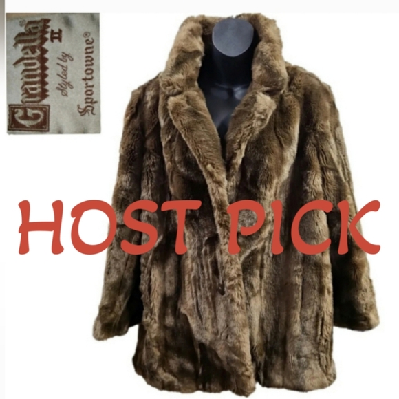GRANDELLA II STYLED BY SPORTOWNE Jackets & Blazers - VINTAGA GRANDELLA II DESIGNER FAUX FUR COAT